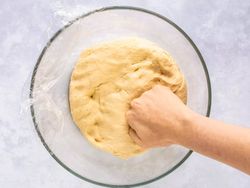 طرز تهیه نان سنتی تنوری خانگی