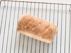 طرز تهیه نان تست ساده برای مبتدی ها