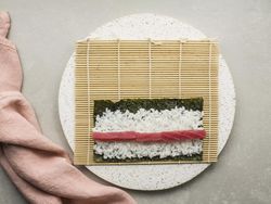 طرز تهیه سوشی رول تکاماکی