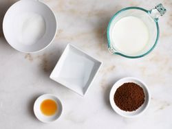 طرز تهیه قهوه دالگونا یا فوم قهوه با شیر