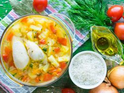 طرز تهیه سوپ آسان مرغ و سبزیجات