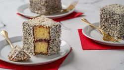 طرز تهیه کیک لامینگتون استرالیایی
