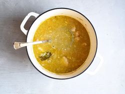 طرز تهیه سوپ پات مرغ و سبزیجات آسان