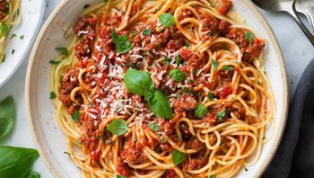 طرز تهیه سس گوشت اسپاگتی